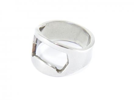 Ring med kapsylöppnare
