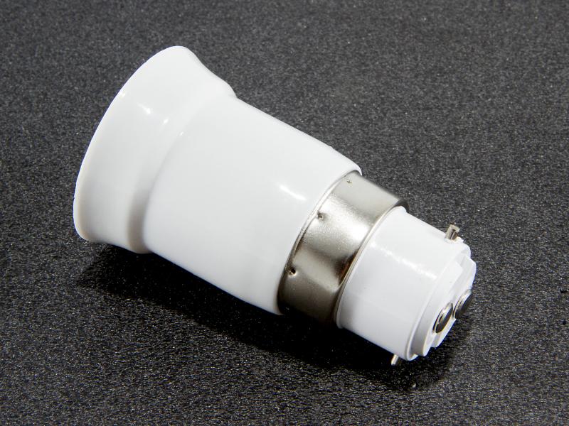 BA22 till E27 lamp-adapter
