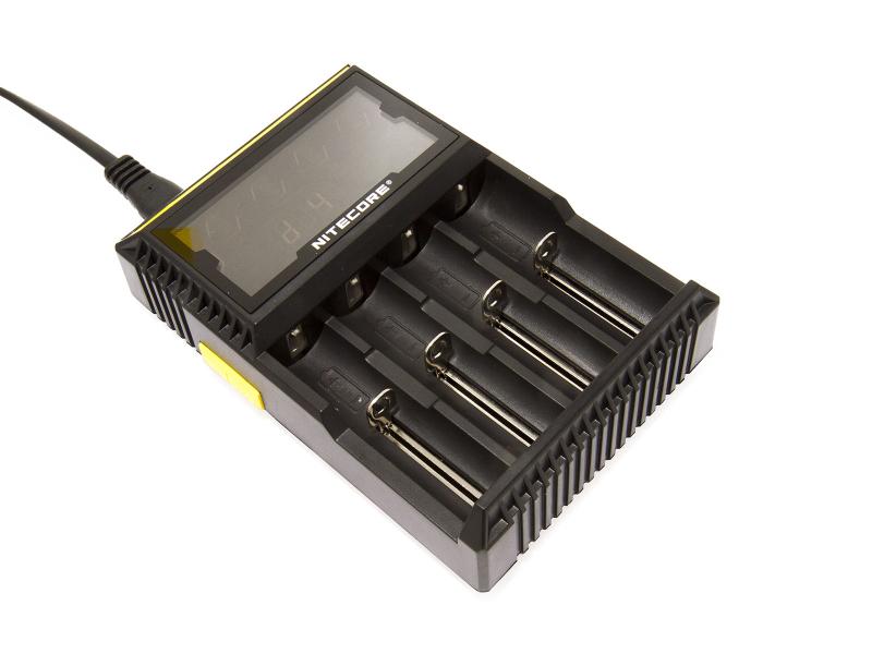 Laddare för Li-Ion batterier Nitecore Digicharger D4