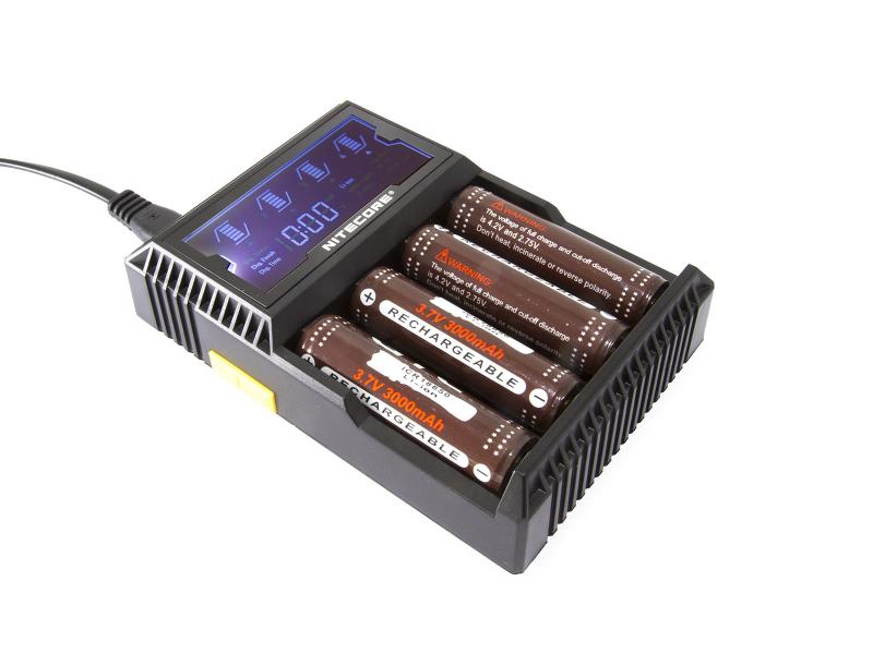 Laddare för Li-Ion batterier Nitecore Digicharger D4