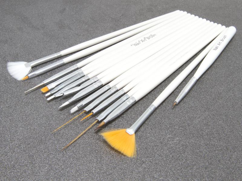 Nagelpenslar 15-pack
