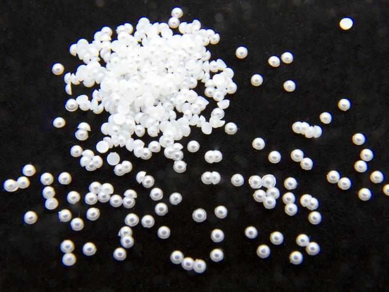 Rhinestones, nageldekorationer - 1,5mm - 12 färger
